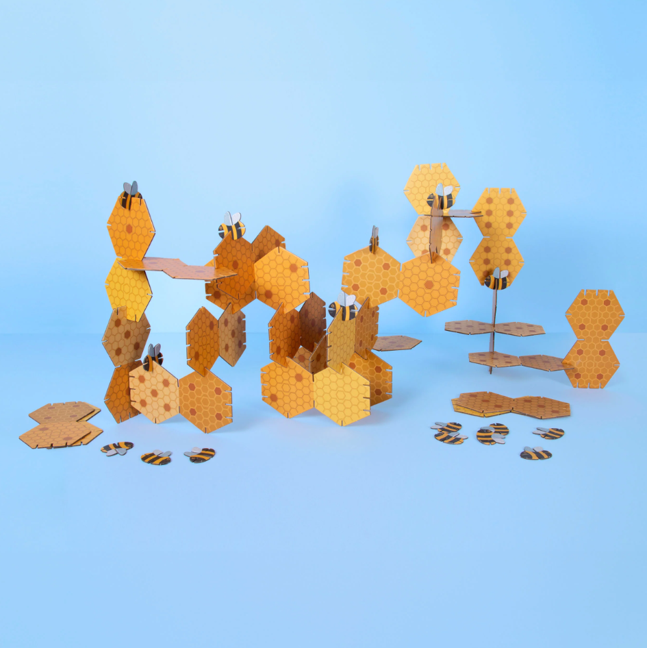 Build a Beehive Dominoe Game