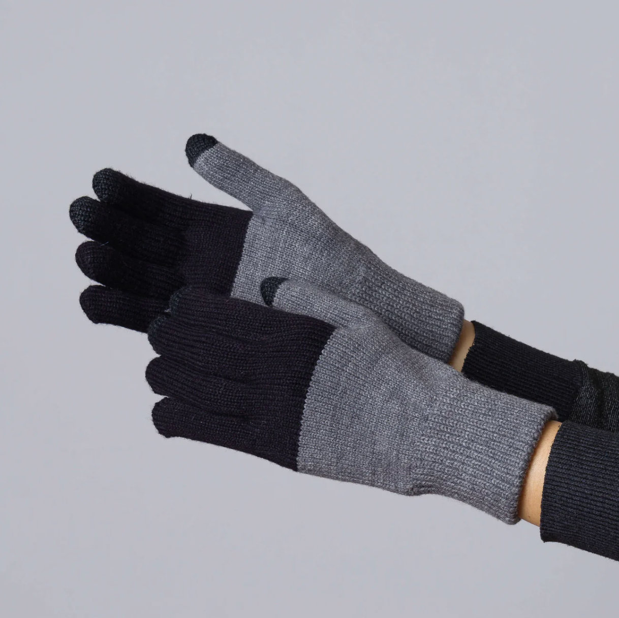 Colorblock Knit Touchscreen Gloves