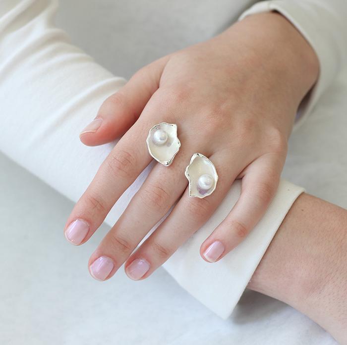 Oyster Ring