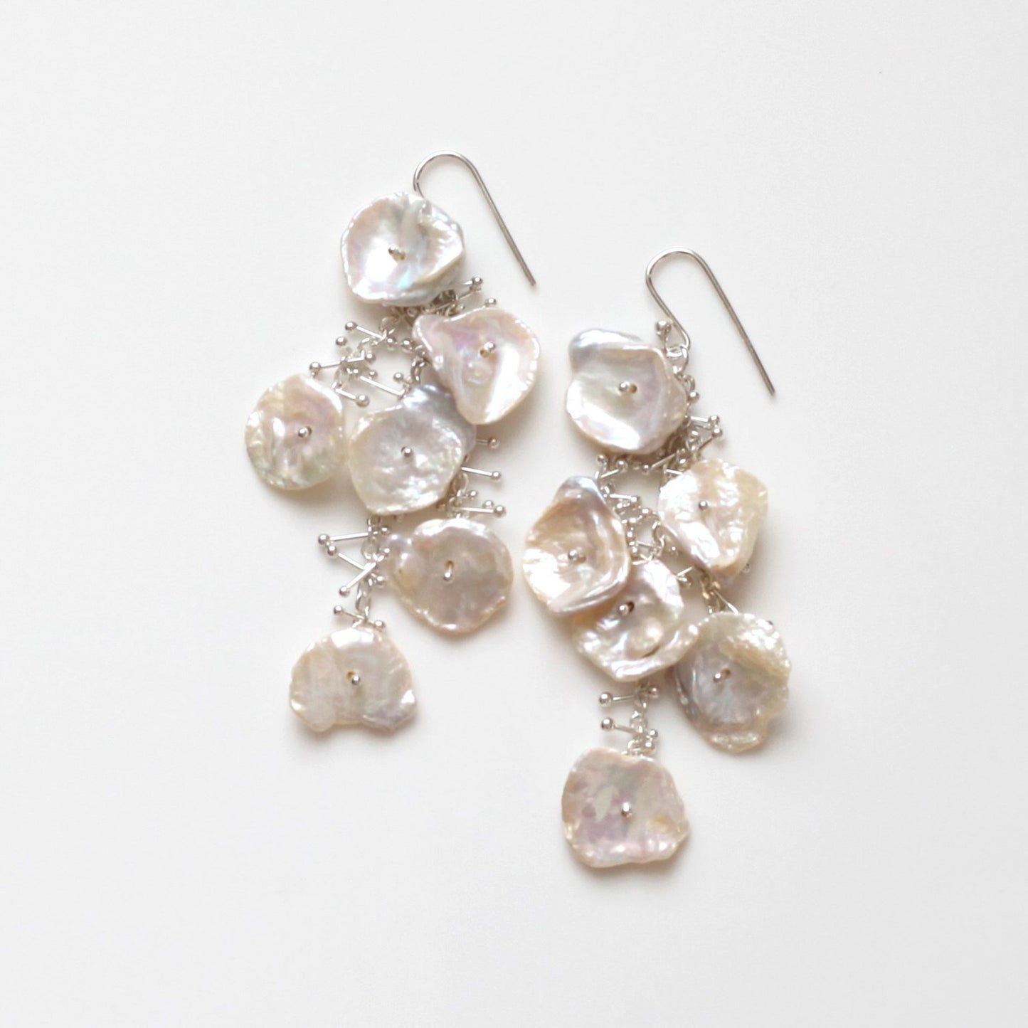 Petal Pearl Long Earrings
